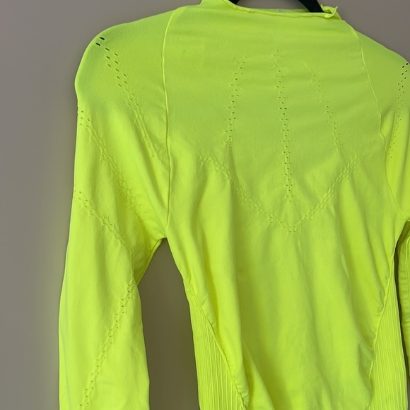 Free People Good Karma High-Neck Layer Top NWOT M/L Highlighter Yellow - Picture 7 of 12